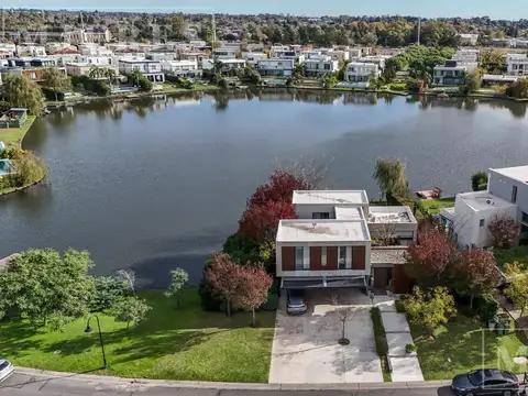 Casa en venta con renta en Las Tipas, Nordelta