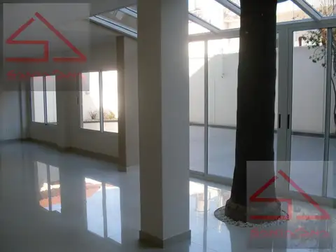 Departamento en Venta con 2 cocheras
