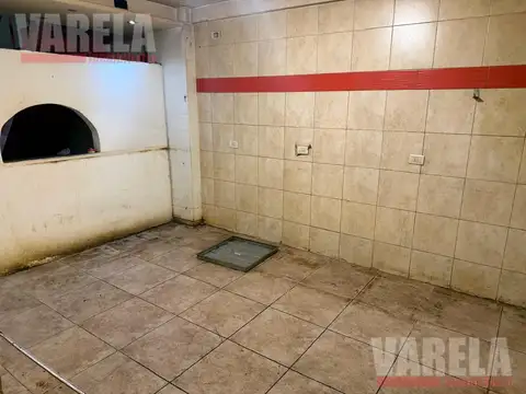Local en Venta 40 años