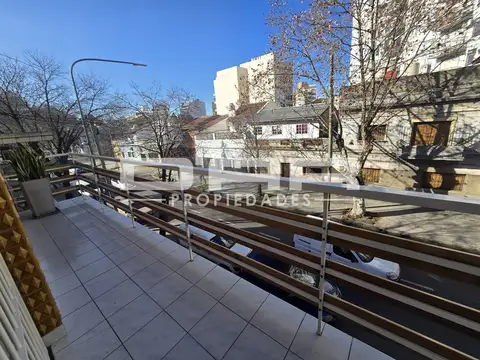 Avenida Emilio Castro 4900, Piso 1