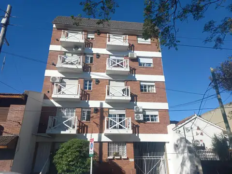 DEPARTAMENTO 2 AMBIENTES CON BALCON