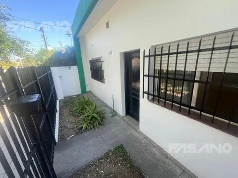 Depto Tipo Casa en Alquiler de 3 ambientes