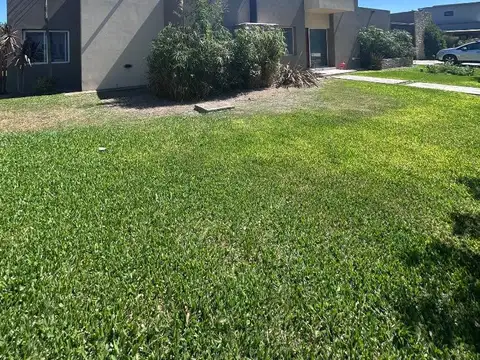 Casa en Venta en El Cantón - Barrio Golf, USD 219.000