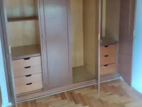 Depto Tipo Casa 4 ambientes con 2 baños