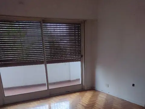 Depto Tipo Casa en Venta 50 años
