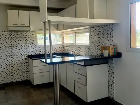 Casa 5 ambientes con 3 baños
