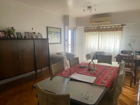 VENTA  Excelente Departamento 4 Amb. con balcón    CONSULTAR PRECIO