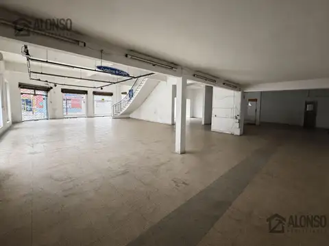 Alquiler - Esquina Comercial - Múltiples Destinos