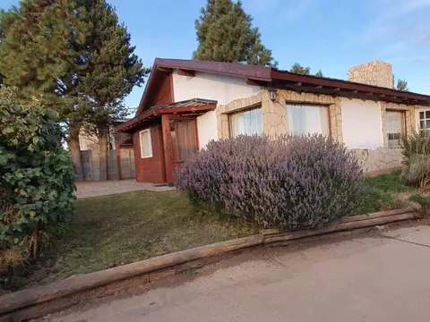 Casa en venta en Dina Huapi