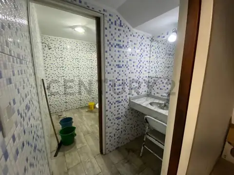 Galpon en Venta 39  mts Fondo