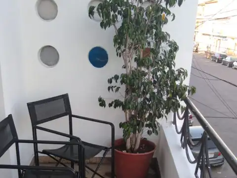 DUEÑO ALQUILA DTO 3 AMB AL FRENTE CON BALCON SIN EXPENSAS