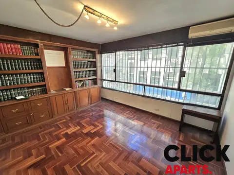 Oficina 5 ambientes con 2 baños