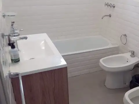 Casa en Alquiler al Este