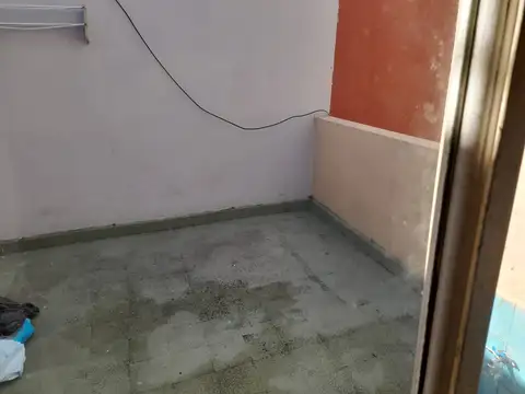 Depto Tipo Casa en Venta en Liniers, USD 135.000