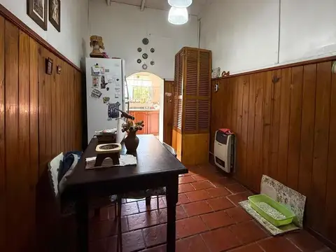 Casa en Venta con 3 cocheras