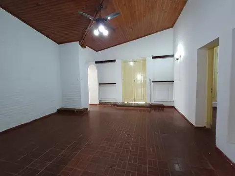 Casa en Alquiler en Presidencia Roque Saenz Peña, $ 800.000