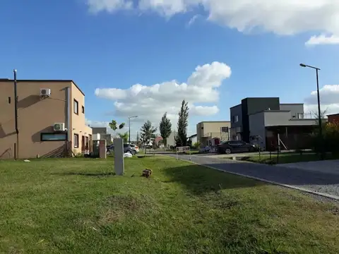 Terreno en Venta en Laguna Azul, USD 20.000