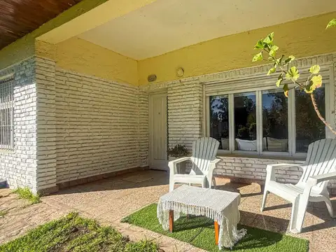 Casa 3 ambientes con 1 baño