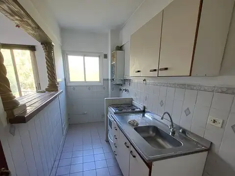 Calderon de la Barca 1700, Piso 6