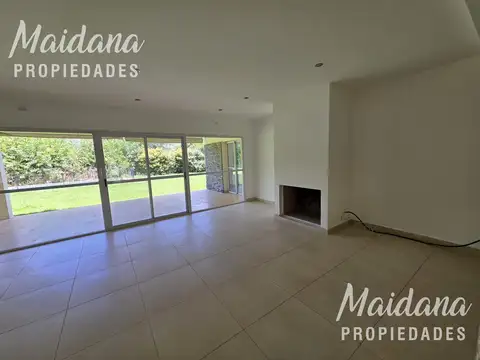 Casa en Alquiler de 3 dormitorios