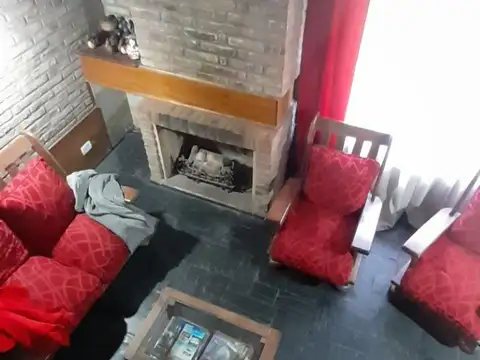 Casa en Venta con 3 cocheras