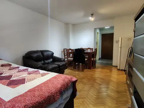 San Lorenzo 800, Piso 01