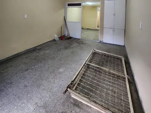 Local en Alquiler en Villa Dominico, $ 700.000