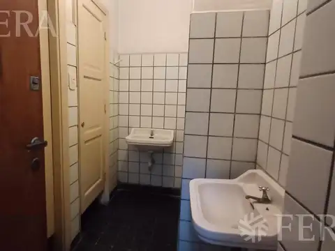 Oficina en Venta 60 años