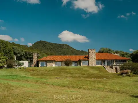 Casa en venta Valle Escondido Club de Campo Salta Capital
