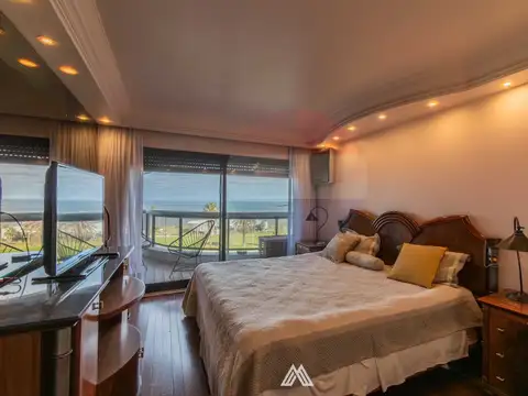 Departamento en Venta con 2 cocheras
