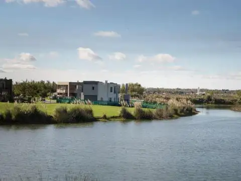 Terreno en Venta de 901,0 m2