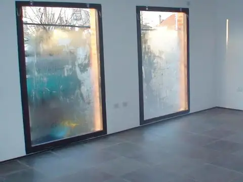 Oficina en Alquiler al Este