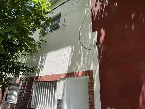 San Lorenzo 4800, Piso 2