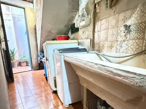 Depto Tipo Casa en Venta 70 años