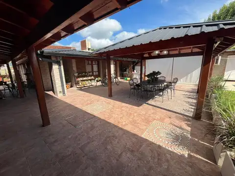 Casa en Venta de 5 dormitorios