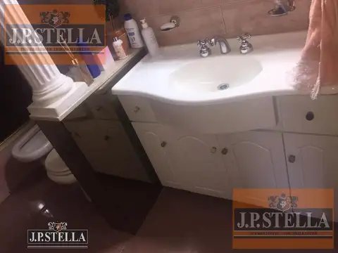 Casa en Venta con 5 cocheras