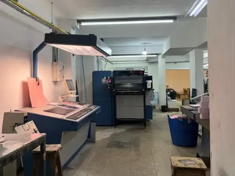 Local en Venta 60 años