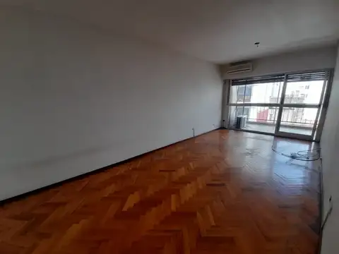 Arenales 2500, Piso 3
