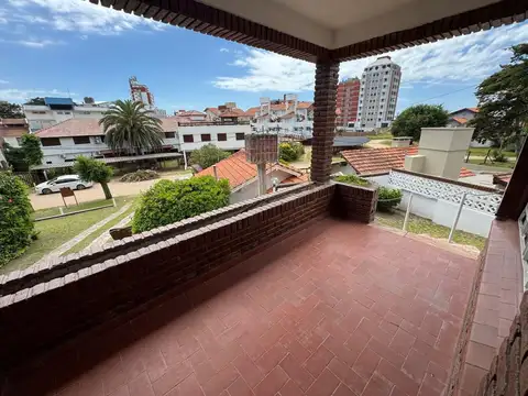 Paseo 126 E/ Av. 1 y 2.