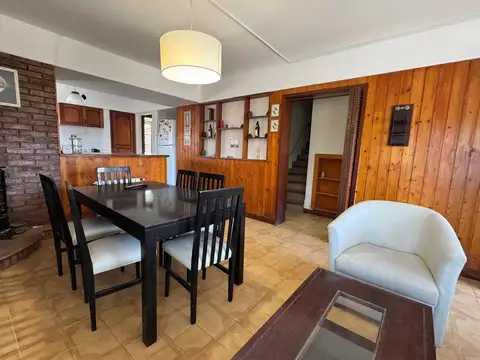 Depto Tipo Casa en Venta de 5 ambientes