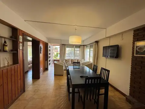 Depto Tipo Casa en Venta de 4 dormitorios