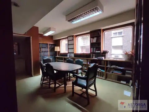 Excelente piso de oficinas en 6to piso super luminosa, de gran categoría en Edificio Proa
