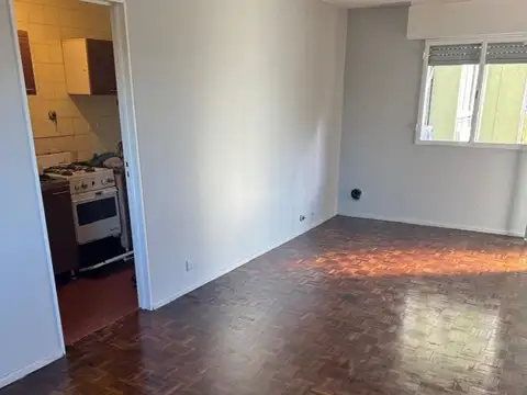 Tte. Gral. Luis Dellepiane 4700 3 Villa Lugano 4amb $65.000