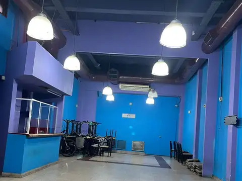 Local en Venta en Villa Lynch, USD 780.000