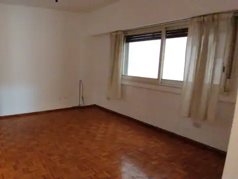 Blanco Encalada 4800, Piso 4