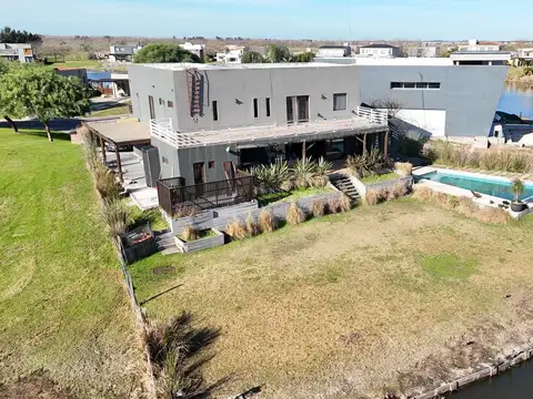 Casa en Venta de 5 dormitorios