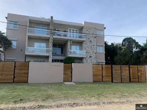 Av. 2 1800