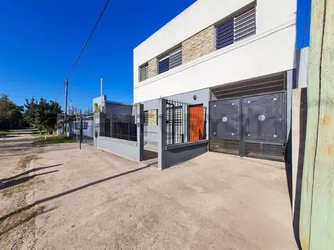 Casa en Venta en Villa Parque Sicardi, USD 95.000