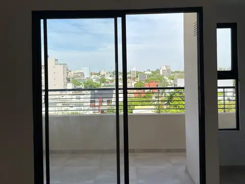VENTA HERMOSO DUPLEX 3 AMB CONTRAFRENTE C/ BALCÓN , QUINCHO REFACCIONADO A NUEVO /VILLA PUEYRREDON