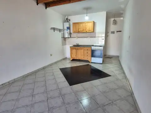 Ruiz De Los Llanos 1400, Piso 1